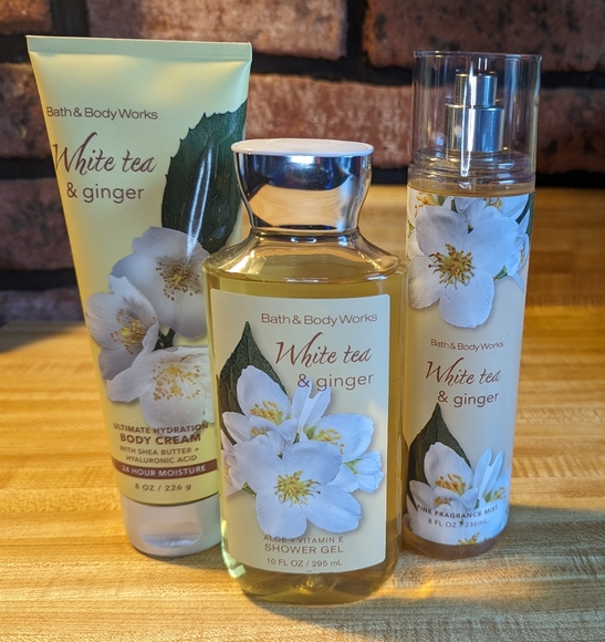Bath & Body Works Other - Bath & Body Works White Tea & Ginger gift set